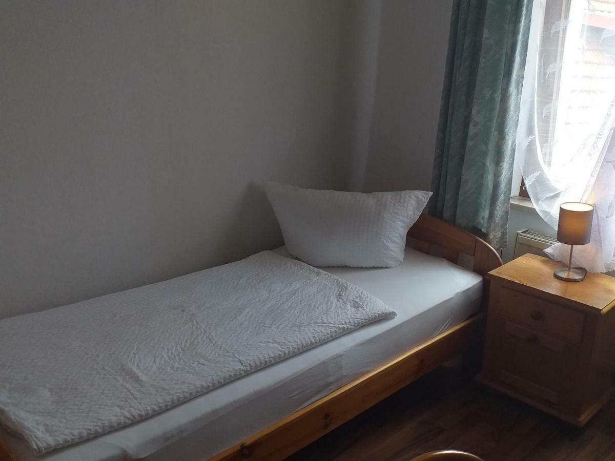 Hotel Zur Krone Bad Brueckenau Ngoại thất bức ảnh