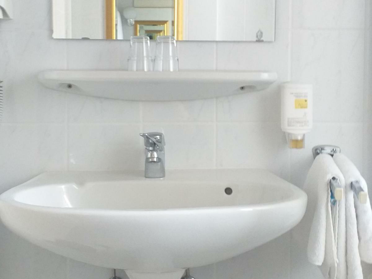 Hotel Zur Krone Bad Brueckenau Ngoại thất bức ảnh